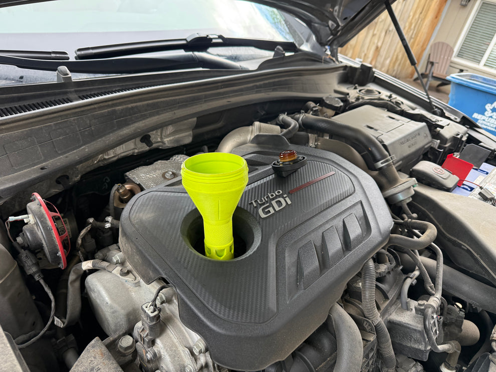 Fancy Speed Pour Oil Funnel (Kia / Hyundai) 